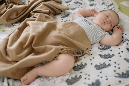 How to Choose Hypoallergenic Bedding for Babies with Sensitive Skin