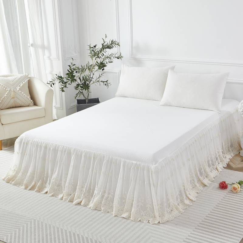 Eleganter Bettrock aus weißer Spitze für romantische Schlafzimmer – Brandream