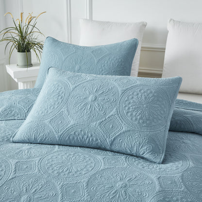 This pillow is using Brandream pillow sham.