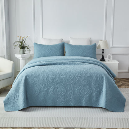 This bedroom features a Brandream Quilt Set.