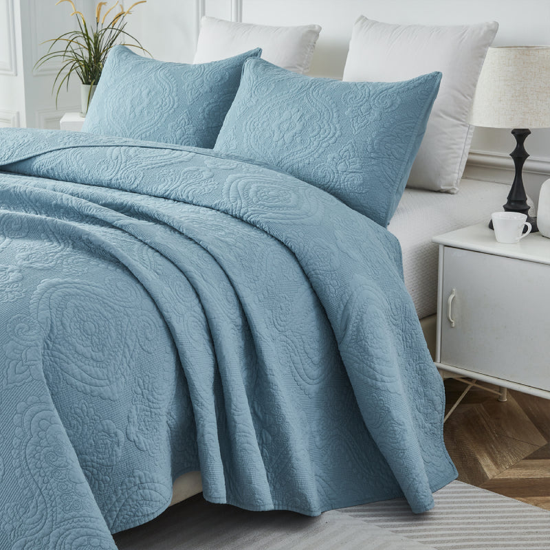 This bedroom features Brandream's quilt/coverlet and pillow sham.