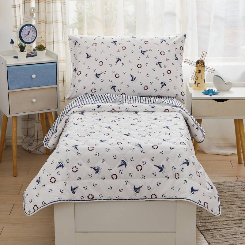 This bedroom features a Brandream Toddler Bedding Set.