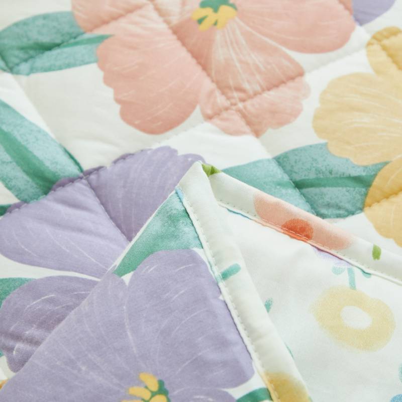 Brandream's toddler comforter is comfort.