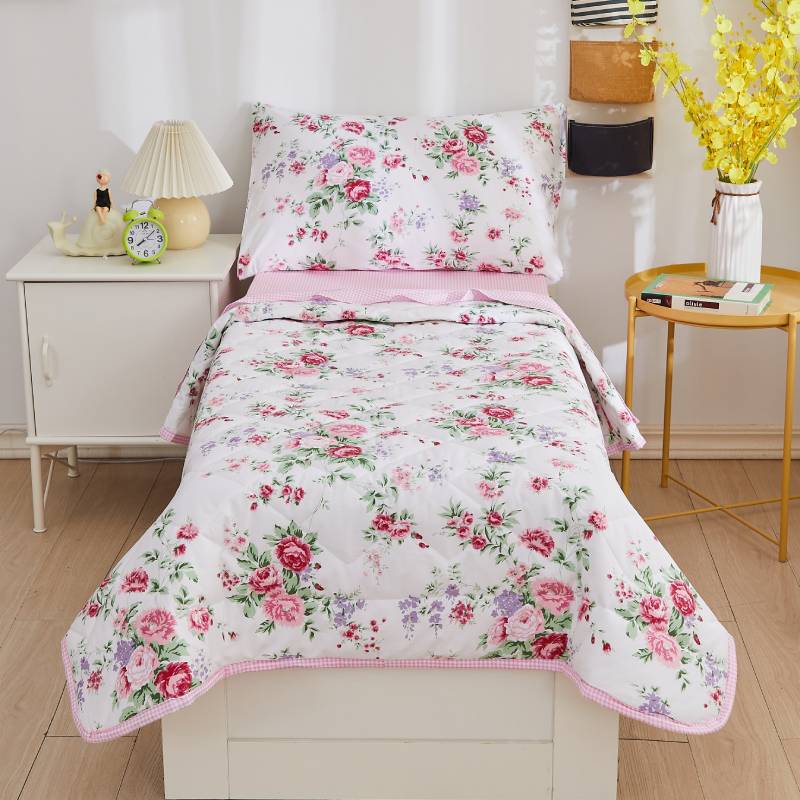 This bedroom features a Brandream Toddler Bedding Set.