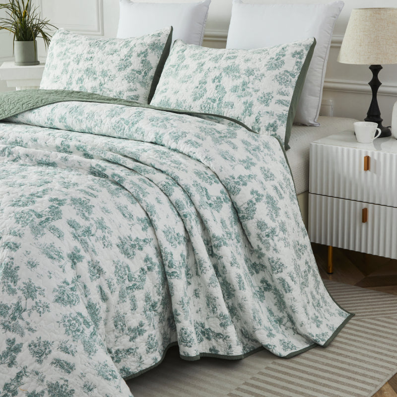 This bedroom features Brandream's quilt/coverlet and pillow sham.