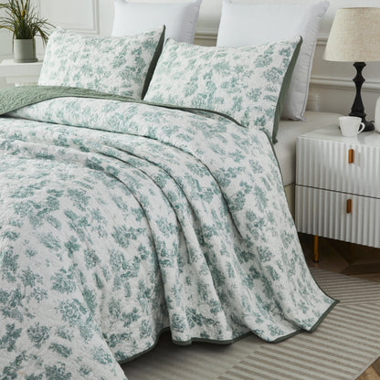 This bedroom features Brandream's quilt/coverlet and pillow sham.