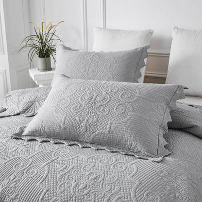 This pillow is using Brandream pillow sham.