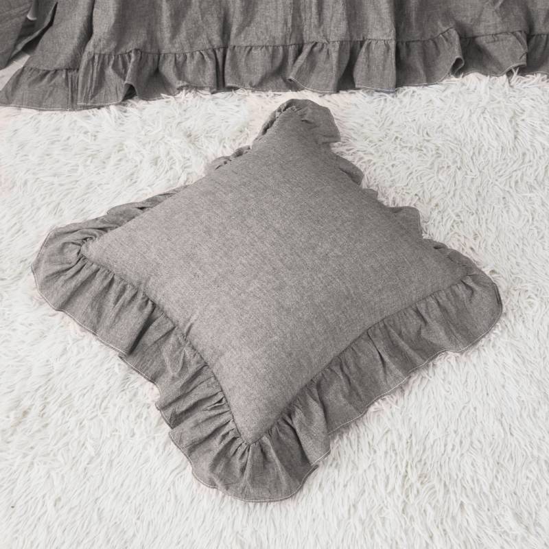 This pillow is using Brandream pillow sham.