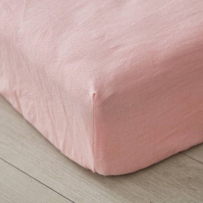 Brandream's sheets snugly wrap around the mattress.