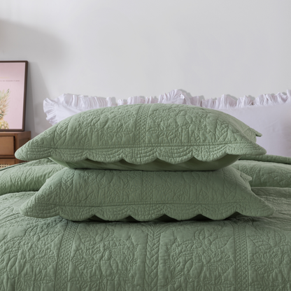 This pillow is using Brandream pillow sham.