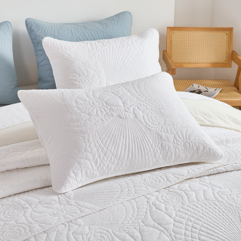 This pillow is using Brandream pillow sham.