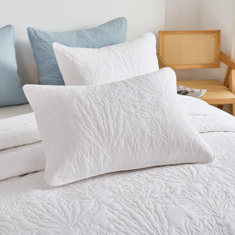 This pillow is using Brandream pillow sham.