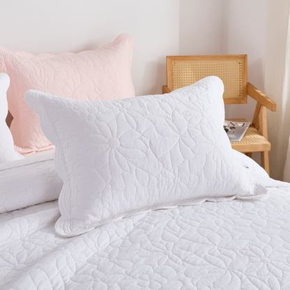 This pillow is using Brandream pillow sham.