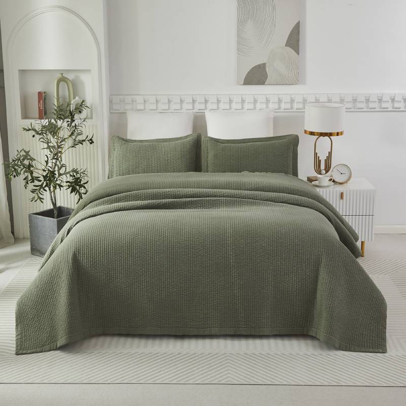 This bedroom features a Brandream Quilt Set.