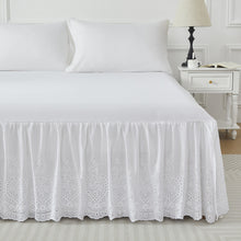 This bedroom features Brandream's bed skirt.