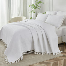 This bedroom features Brandream's quilt/coverlet and pillow shams.