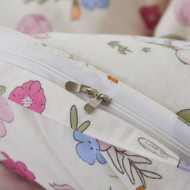 The zipper design makes Brandream duvet covers more convenient to use.